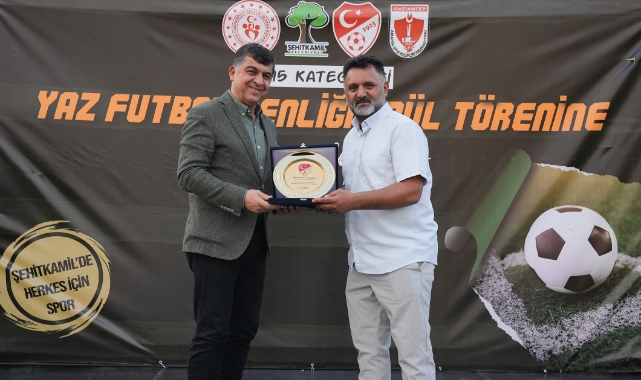 Yeşil sahada duygular harmanlandı