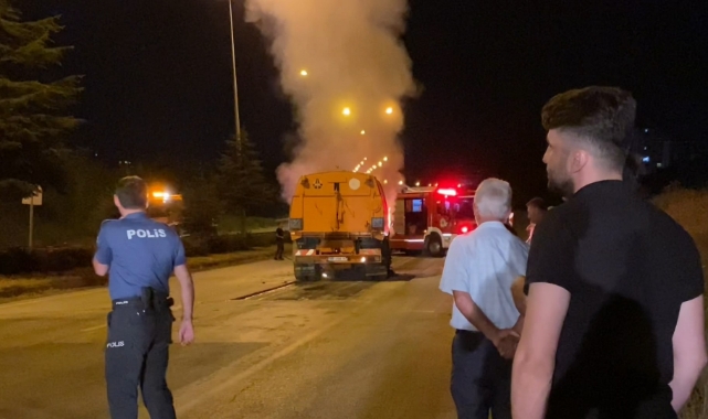 Yol süpürme aracı alevlere teslim oldu