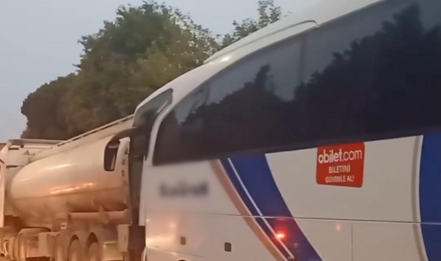 Yolcu otobüsü tankere çarptı: 21 yaralı