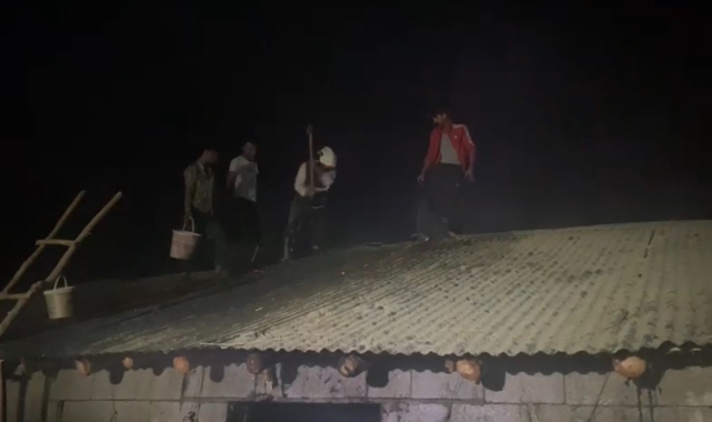 Yüksekova’da ahır yangını