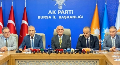 Yusuf Ziya Yılmaz'dan AK Parti Bursa ziyareti