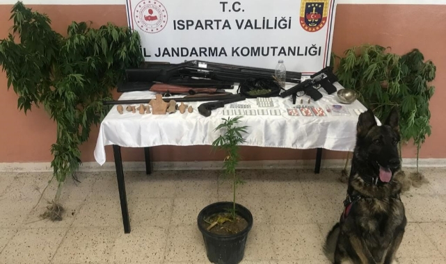 Zehir tacirlerine operasyon! 12 gözaltı