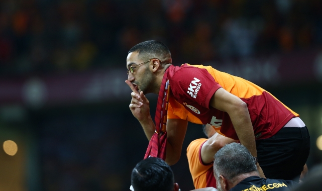 Ziyech, Galatasaray taraftarlarıyla buluştu