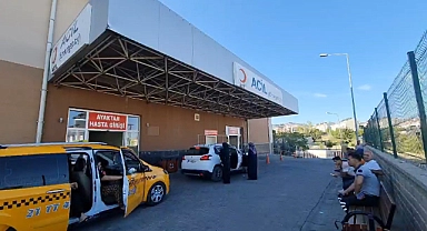 3 yaşındaki çocuk otomobilin altında kalarak can verdi