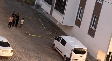 4'üncü kattan düşen çocuk hayatını kaybetti