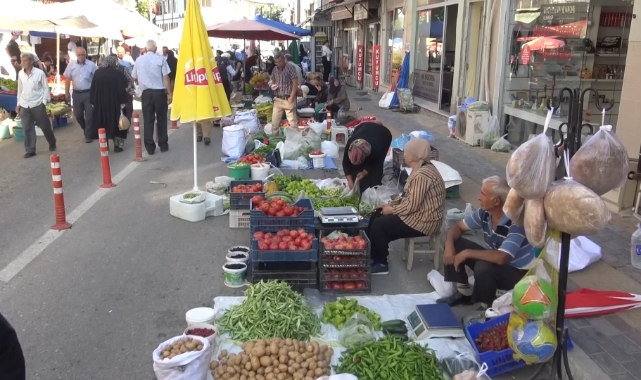 700 yıllık tarihi pazarda köylüler ürettikleri ürünleri aracısız satıyor