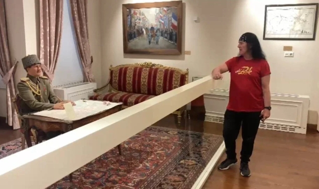 AC/DC'nin solisti Dave Evans İstanbul'da