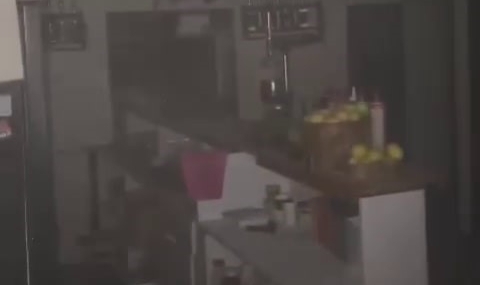 Açık unutulan fritöz yangına sebep oldu