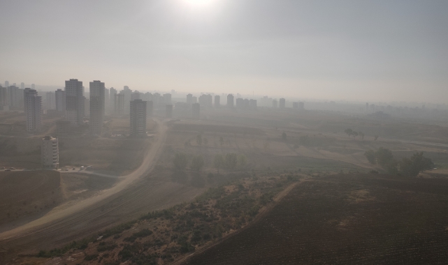 Adana güne sisle uyandı