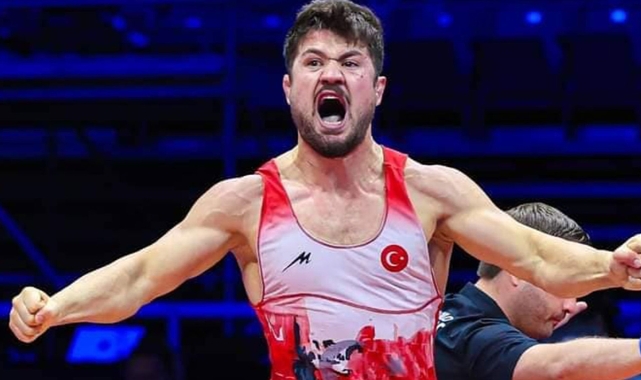 Ali Cengiz Dünya Şampiyonu oldu!