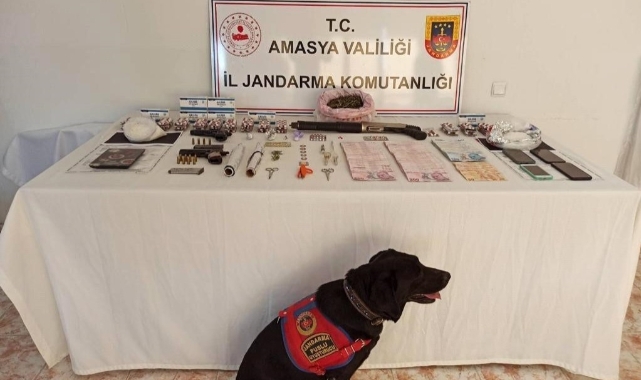 Amasya’da uyuşturucu operasyonu: 4 gözaltı