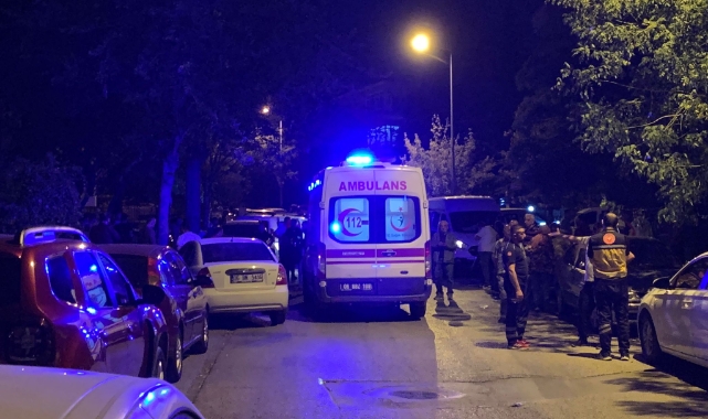 Araç içerisinde tartıştığı arkadaşını öldürdü