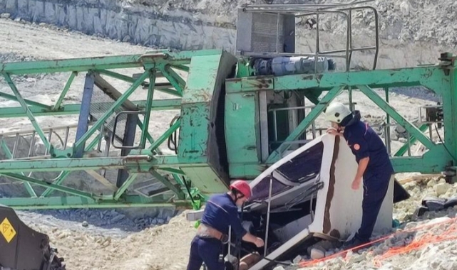 Arnavutköy'de vinç devrildi: 1 işçi hayatını kaybetti