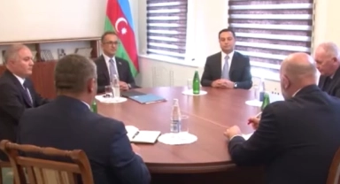 Azerbaycan ve Karabağ temsilcileri görüştü