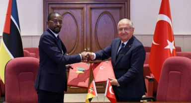 Bakan Güler, mevkidaşı ile bir araya geldi