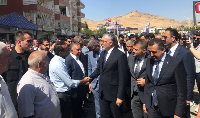 Bakan Işıkhan, Mazıdağı ve Derik'i ziyaret etti