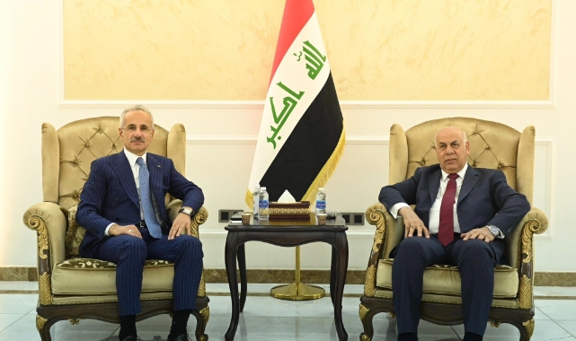 Bakan Uraloğlu, Irak Kültür Bakanı Fekkak ile görüştü