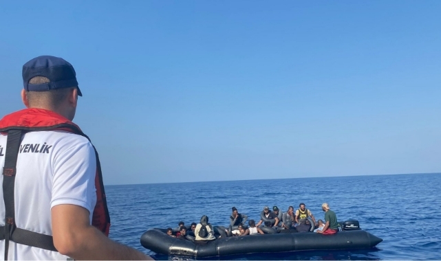 Bakan Yerlikaya: 42 göçmen kaçakçısı yakalandı!