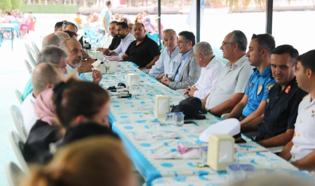 Balık sezonunu balık ekmekle kutladılar
