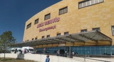 Balkondan düşen bebek hayatını kaybetti