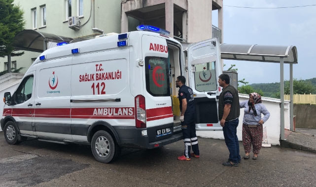 Balkondan düşen kadın hayatını kaybetti