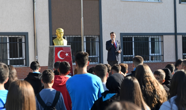 Başkan Dündar’dan her gün farklı okul ziyareti