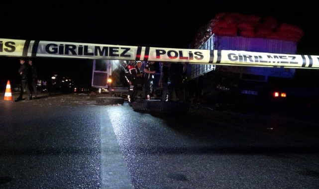 Bursa'da dinamit yüklü kamyon devrildi