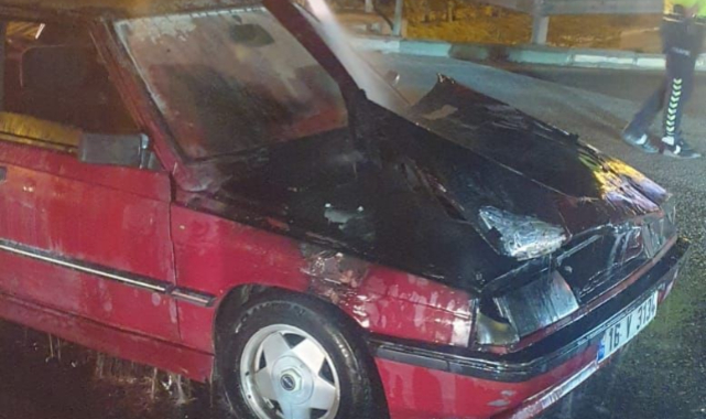 Bursa'da seyir halindeki otomobil alev topuna döndü