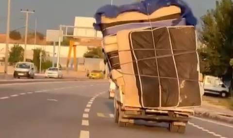 Bursa'da trafiği tehlikeye sokan yolculuk