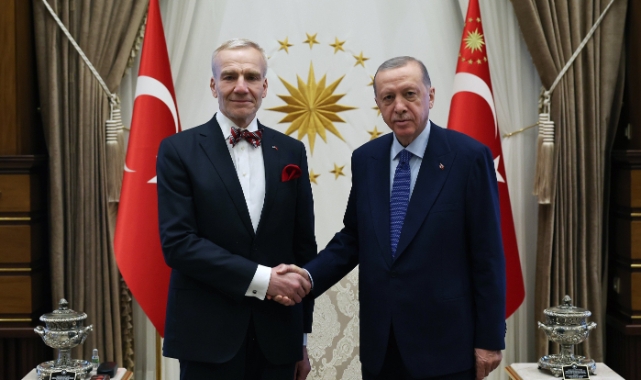 Büyükelçilerden Cumhurbaşkanı Erdoğan'a güven mektubu