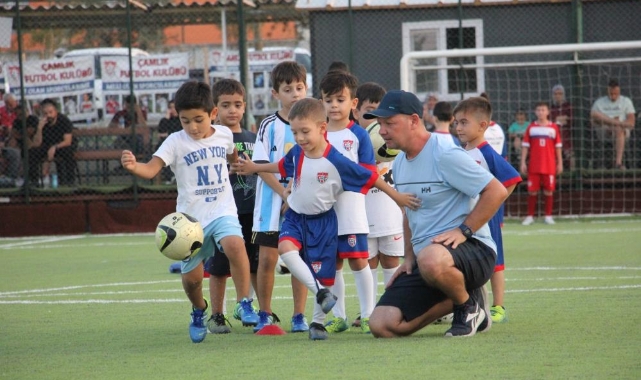 Çamlık Futbol Kulübü yeni yetenekleri keşfetmeye devam ediyor