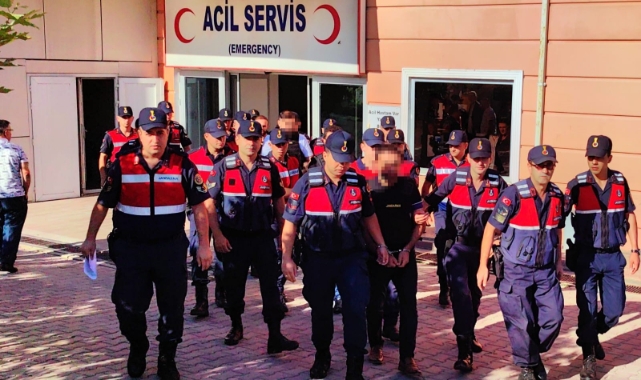 Cinayet şüphelileri çelik yelekle adliyeye sevk edildi