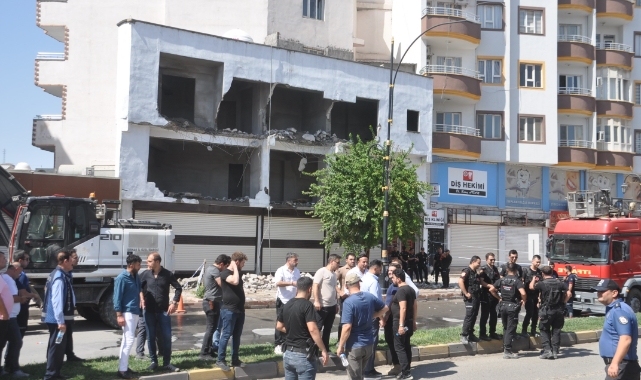 Cizre’de kaçak yapı yıkımı gerginliği