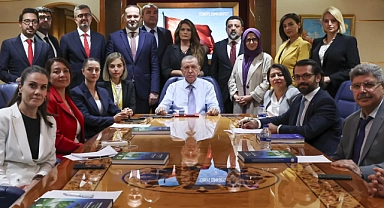 Cumhurbaşkanı Erdoğan: CHP'nin eline düşen şehirlerimizi kurtaracağız