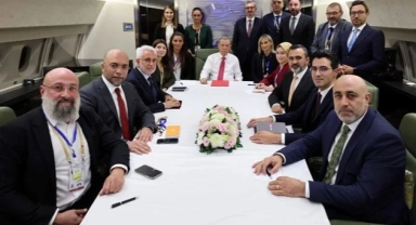 Cumhurbaşkanı Erdoğan'dan Azerbaycan dönüşü önemli açıklamalar