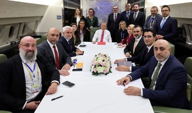 Cumhurbaşkanı Erdoğan'dan Azerbaycan dönüşü önemli açıklamalar