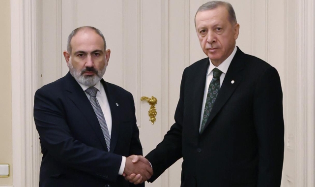 Cumhurbaşkanı Erdoğan, Paşinyan ile görüştü