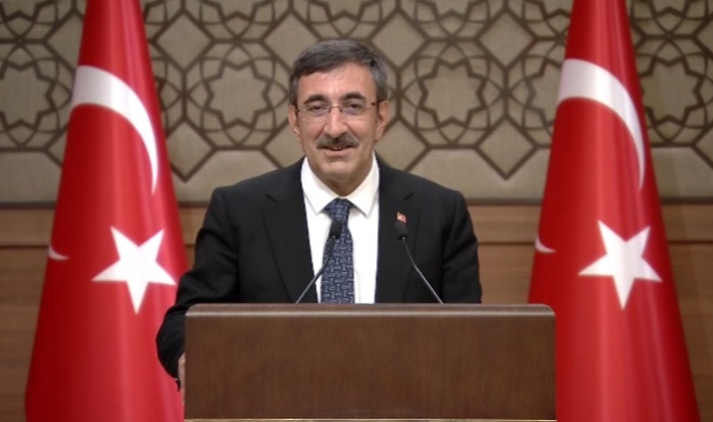 Cumhurbaşkanı Yardımcısı Yılmaz, yeni burs miktarını açıkladı