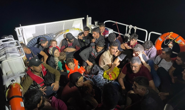 Datça’da 30 düzensiz göçmen yakalandı