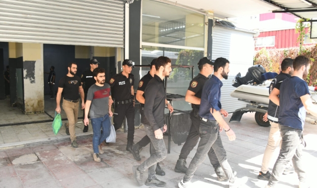 Denetlenen oto yıkamacıda 31 kaçak göçmen yakalandı