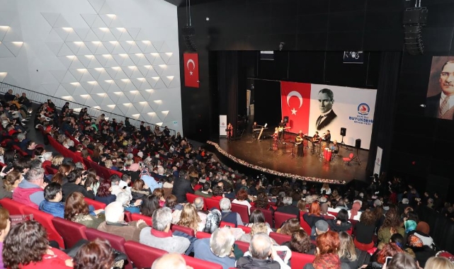 Denizli’de Latin ve nostalji konseri