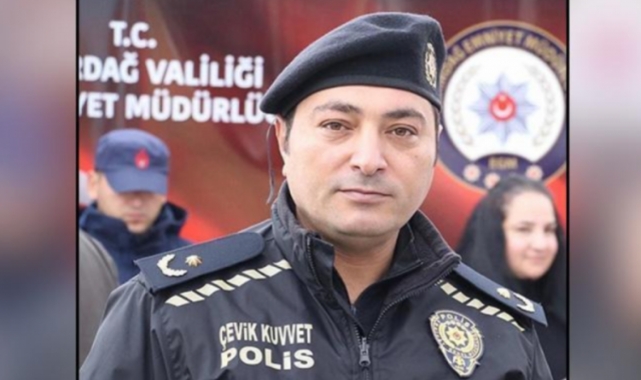 Depremzedelerin yardım malzemelerini evine götüren emniyet müdürüne tahliye