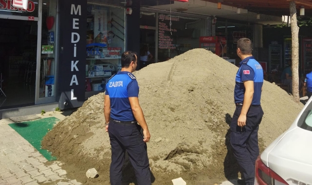 Dükkan önüne kum döken şahsa 30 bin TL ceza