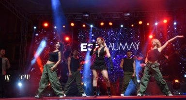 Ece Mumay, hayranları ile buluştu