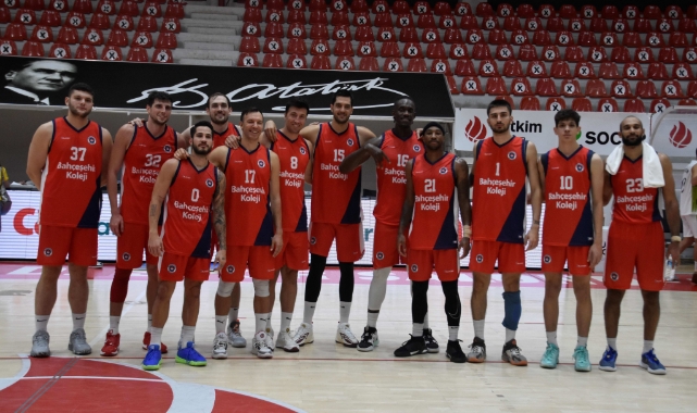 Ege Cup'ta şampiyon Bahçesehir Koleji