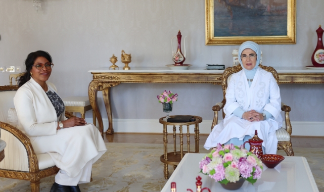 Emine Erdoğan Malcolm X'in kızı ile görüştü