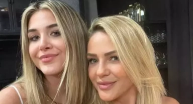 Emine Ün ve ikizi