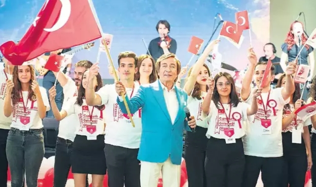 Erol Evgin ile 100’üncü yıl kutlaması