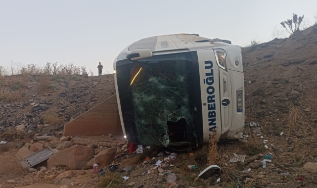 Erzurum'da otobüs şarampole yuvarlandı: 3 ölü, 21 yaralı