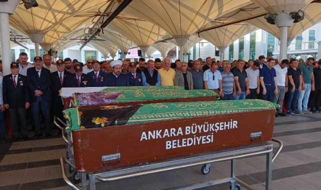 Eşinin kazara silahla öldürdüğü kadın son yolculuğuna uğurlandı